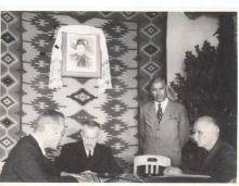 Президент УНРади Андрій Лівицький, генерал Михайло Омелянович-Павленко та інші