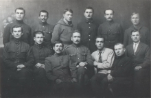 Працівники видавництва &laquo;Чорномор&raquo; у Каліші. В центрі &ndash; редактор А.Коршнівський