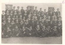 Святослав Шрамченко серед офіцерів та матросів